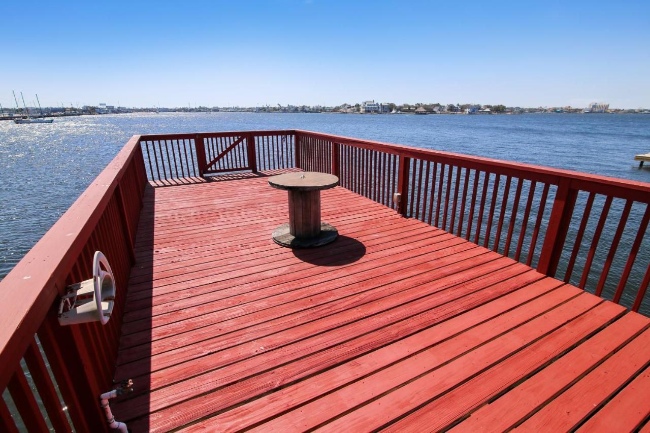 Pool Days And Dock Nights Villa Galveston Luaran gambar