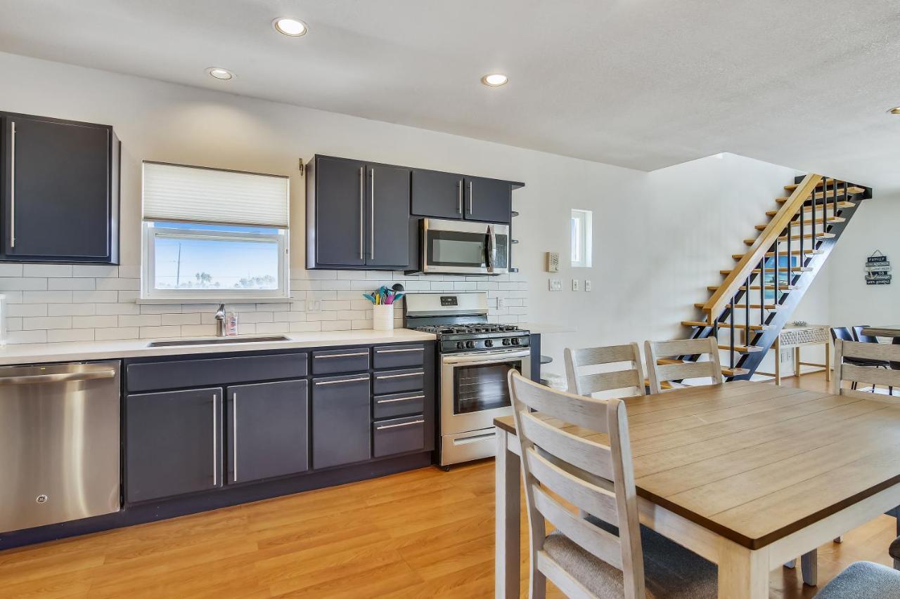 Pool Days And Dock Nights Villa Galveston Luaran gambar