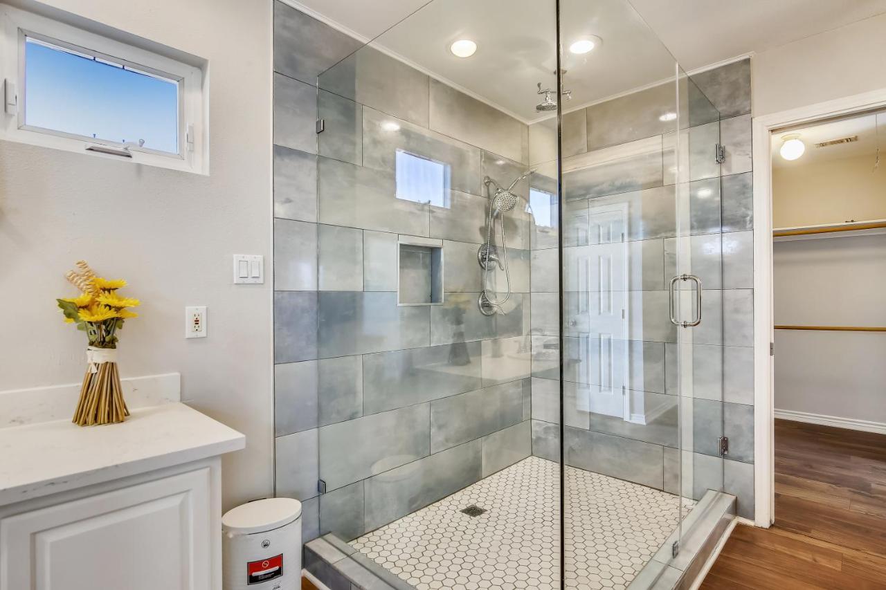 Pool Days And Dock Nights Villa Galveston Luaran gambar