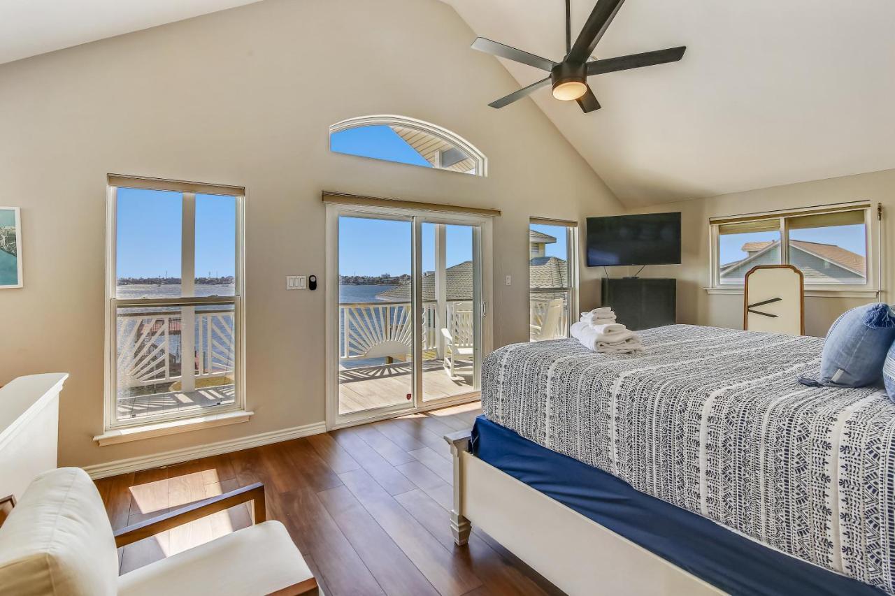 Pool Days And Dock Nights Villa Galveston Luaran gambar